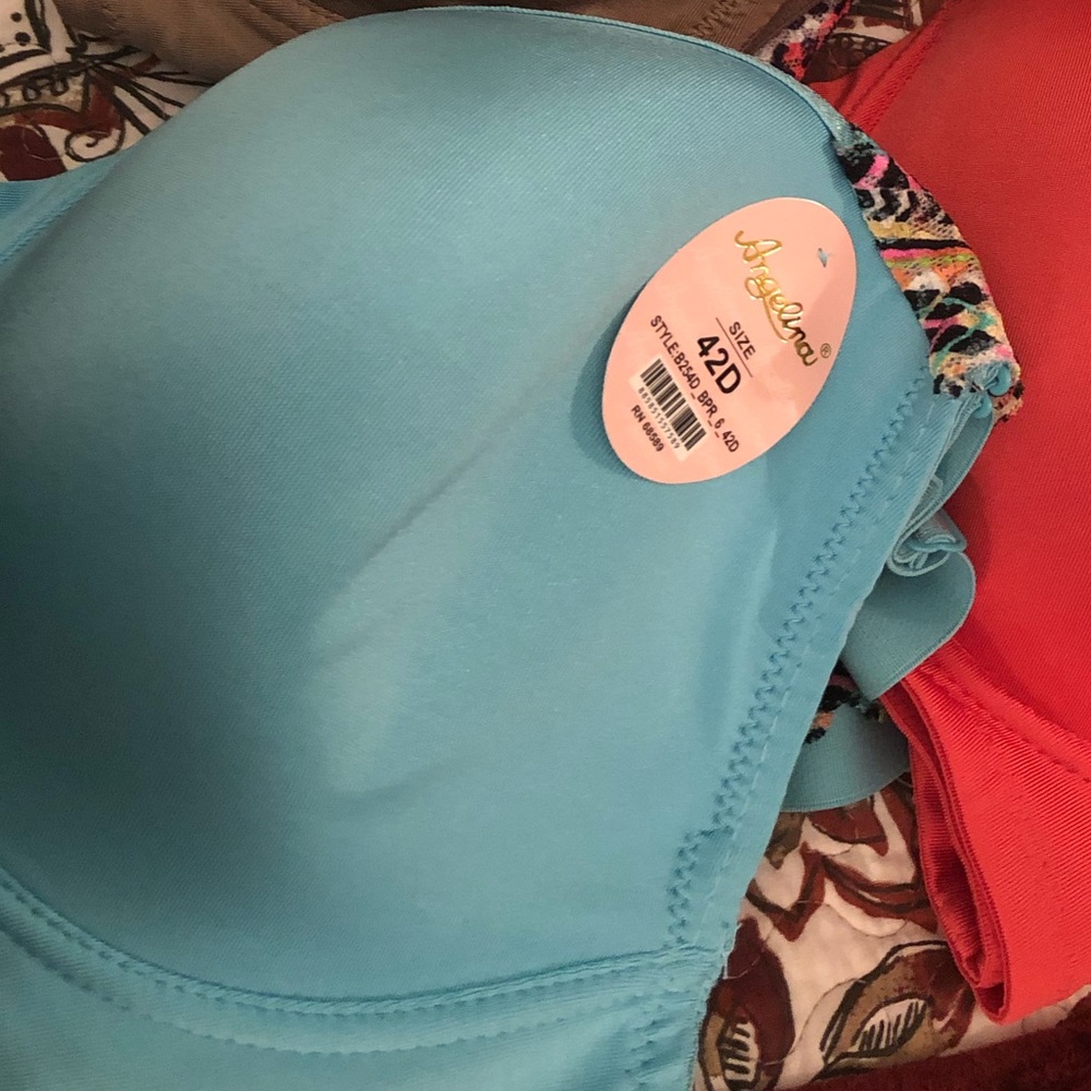 42D Bras